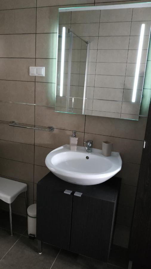 Apartman Katnic By The Beach Crikvenica Eksteriør billede